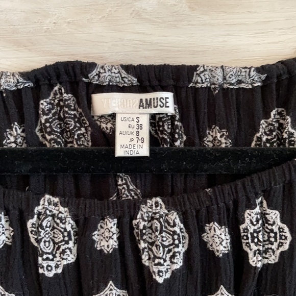 Amuse Society Printed Top - Picture 3 of 4